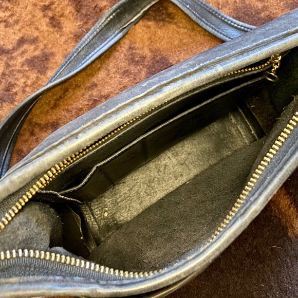 Vintage coach crossbody - Picture 7 of 9